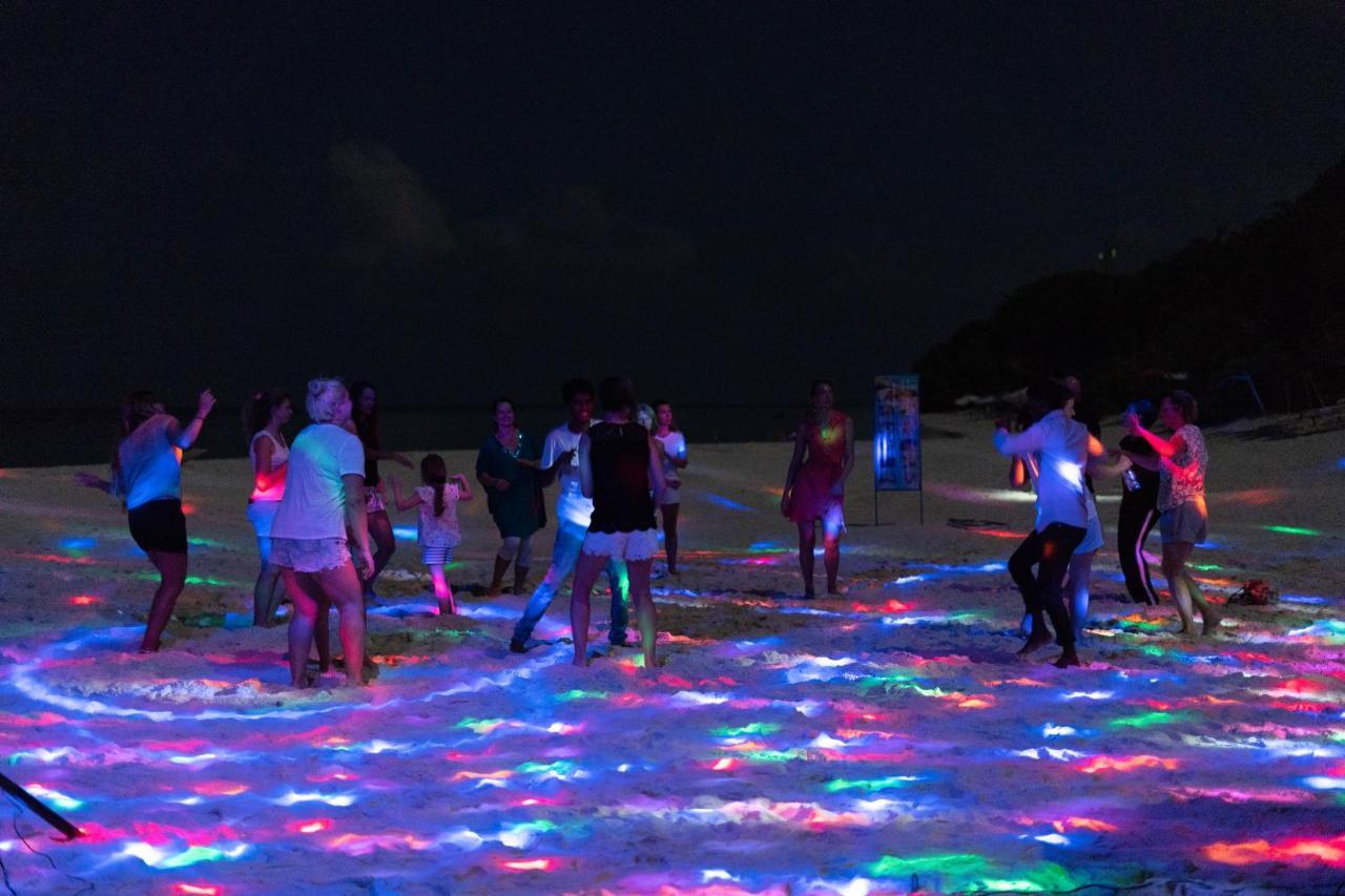 Starry Night At Ukulhas Hotel Екстериор снимка