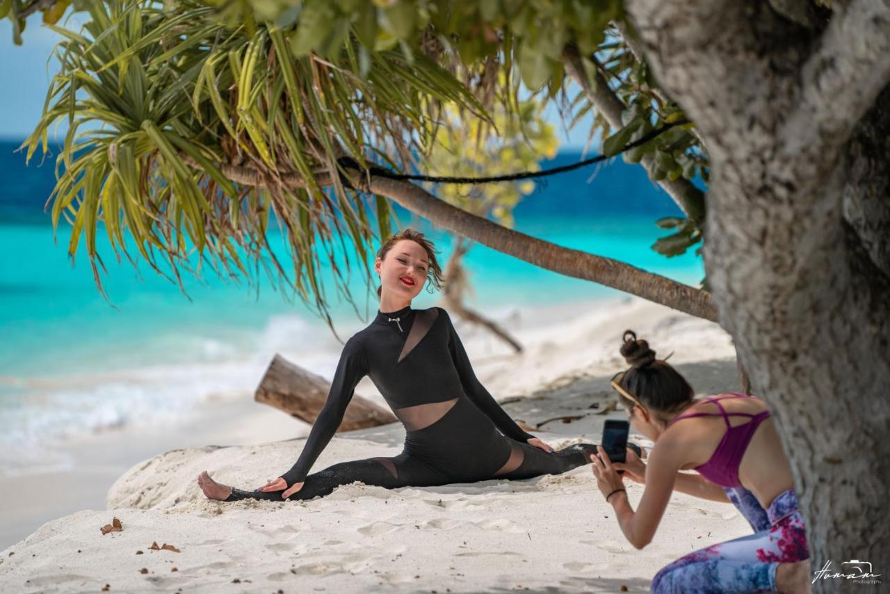 Starry Night At Ukulhas Hotel Екстериор снимка