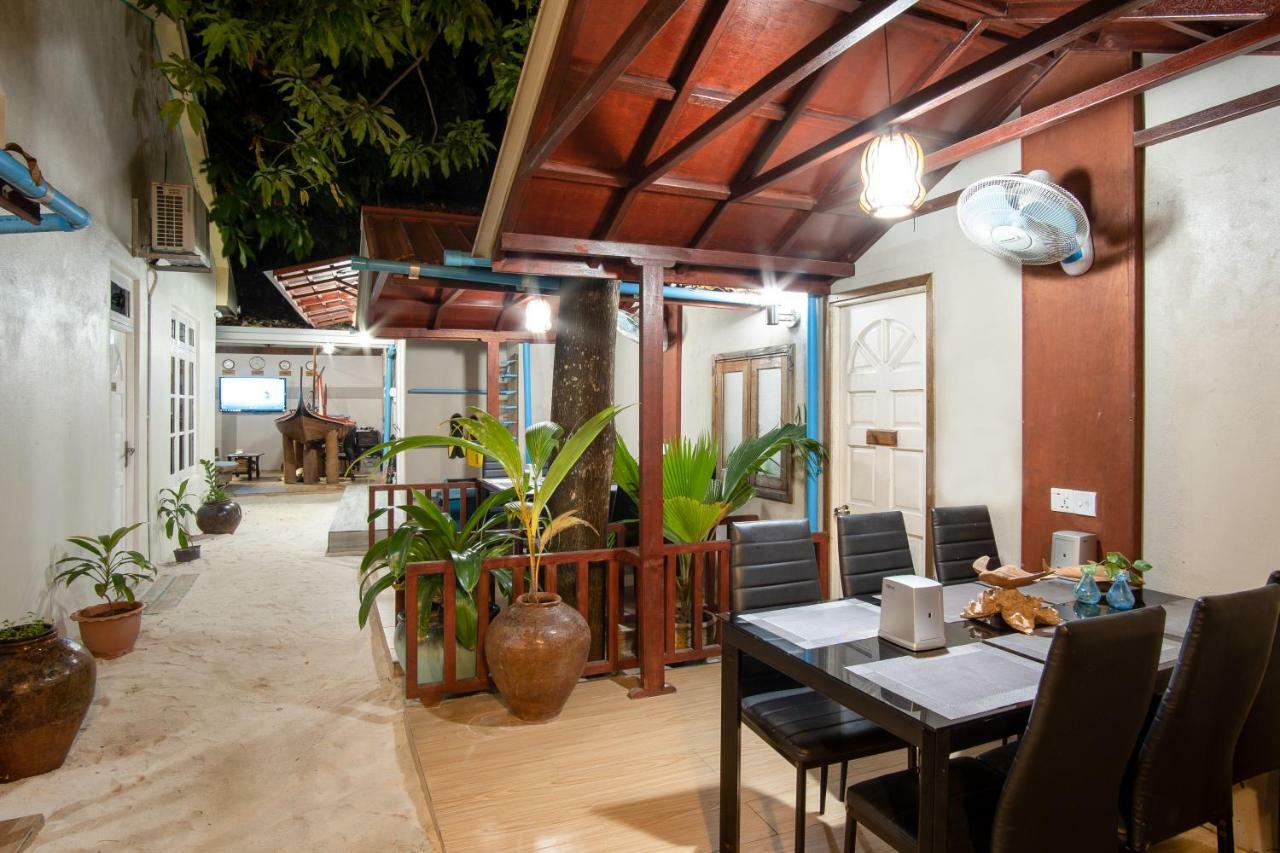 Starry Night At Ukulhas Hotel Екстериор снимка