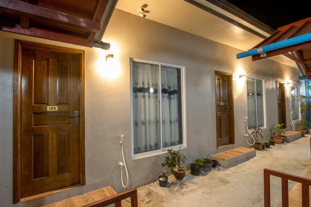 Starry Night At Ukulhas Hotel Екстериор снимка